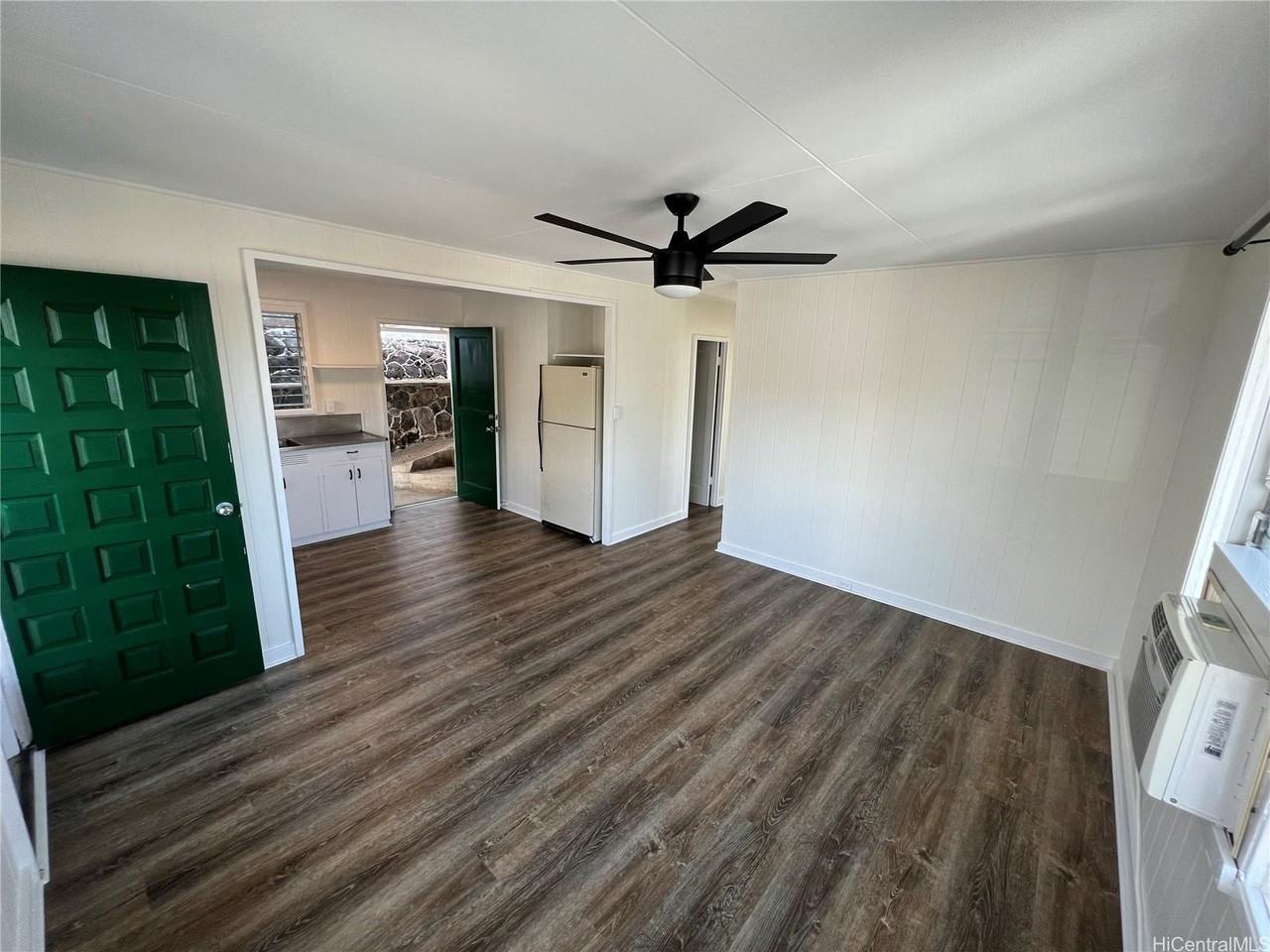 1715 10th Ave #A - Photo 2 of 17