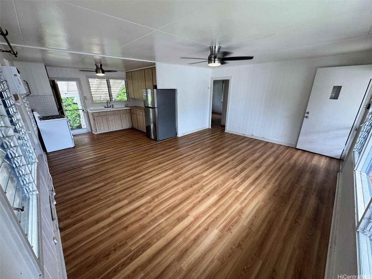3628 Maunalei Ave #B - Photo 3 of 21
