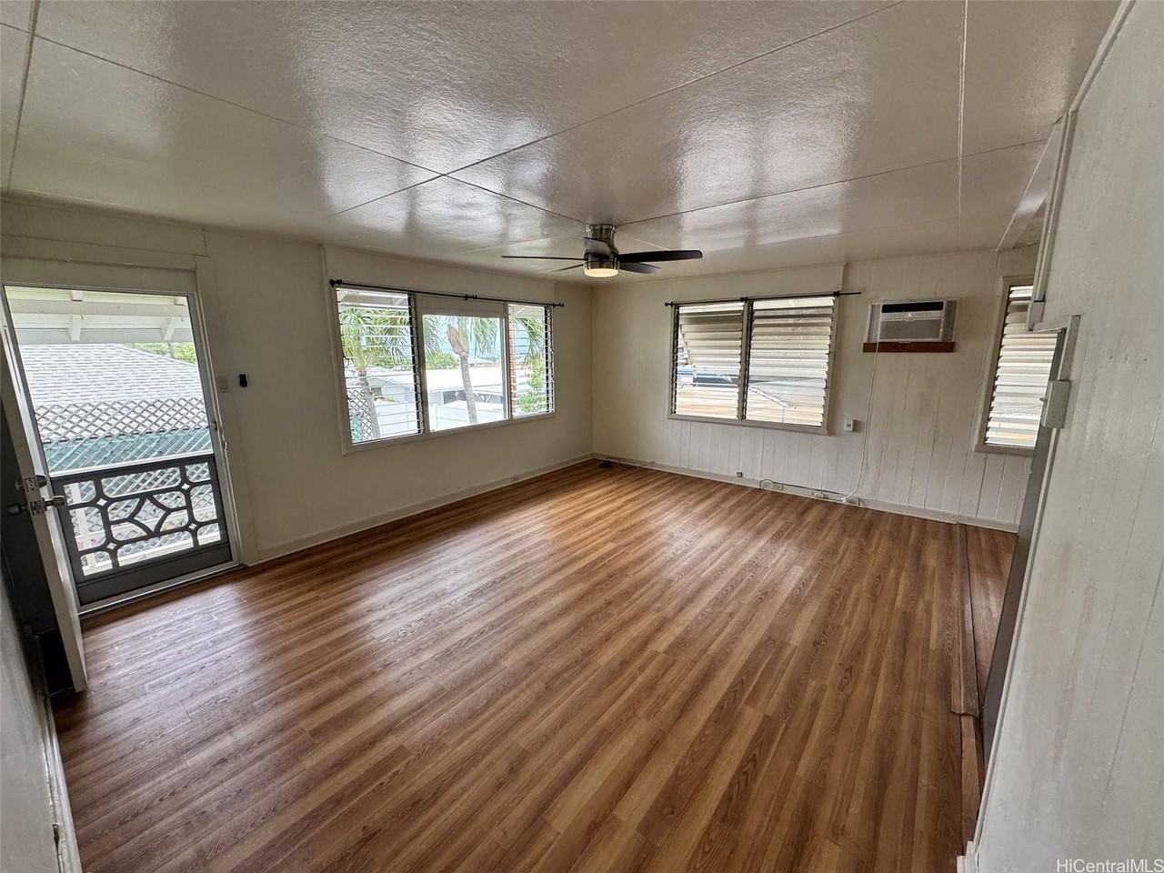 3628 Maunalei Ave #B - Photo 4 of 21