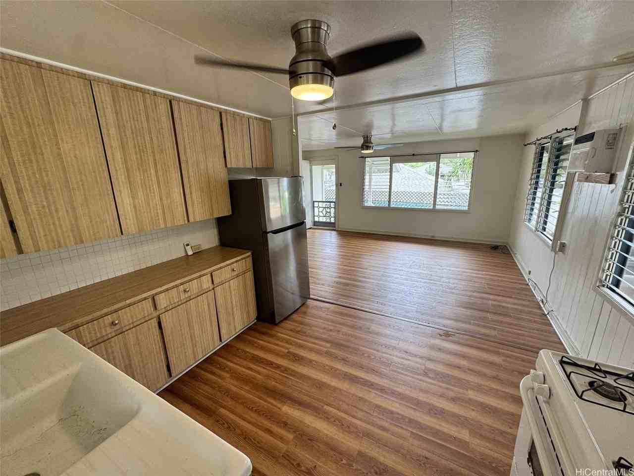 3628 Maunalei Ave #B - Photo 7 of 21