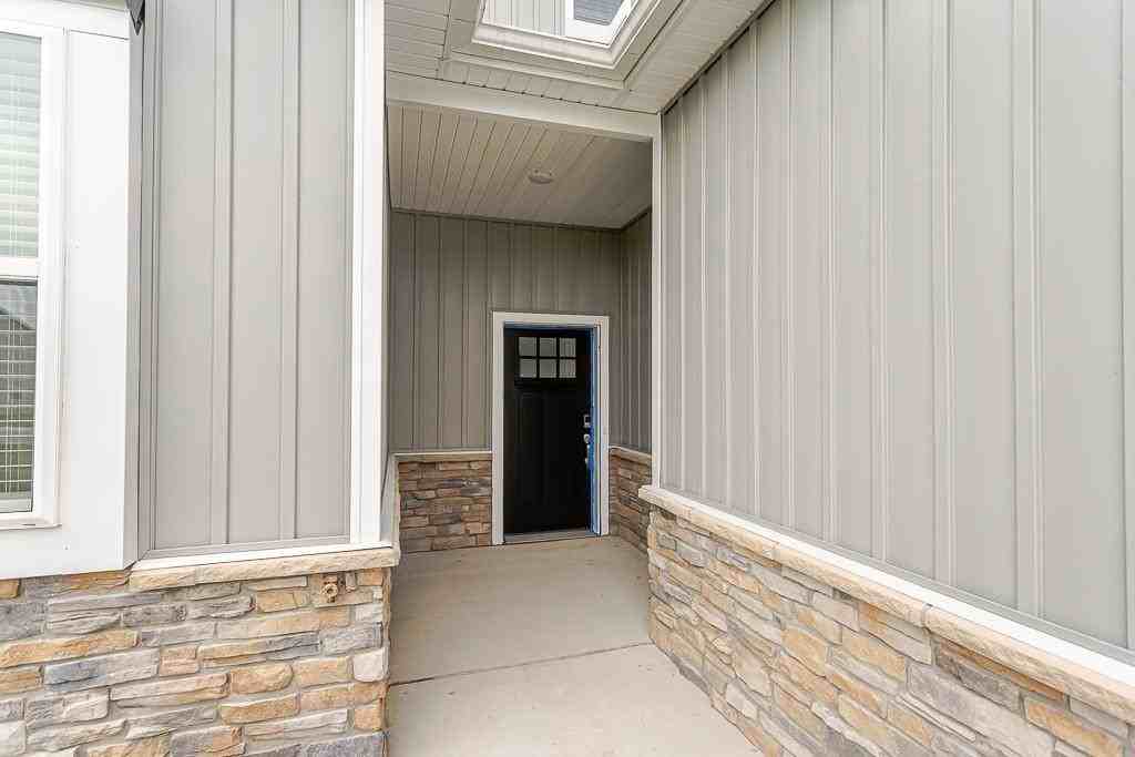 222 E Bridge Rd - Photo 2 of 20