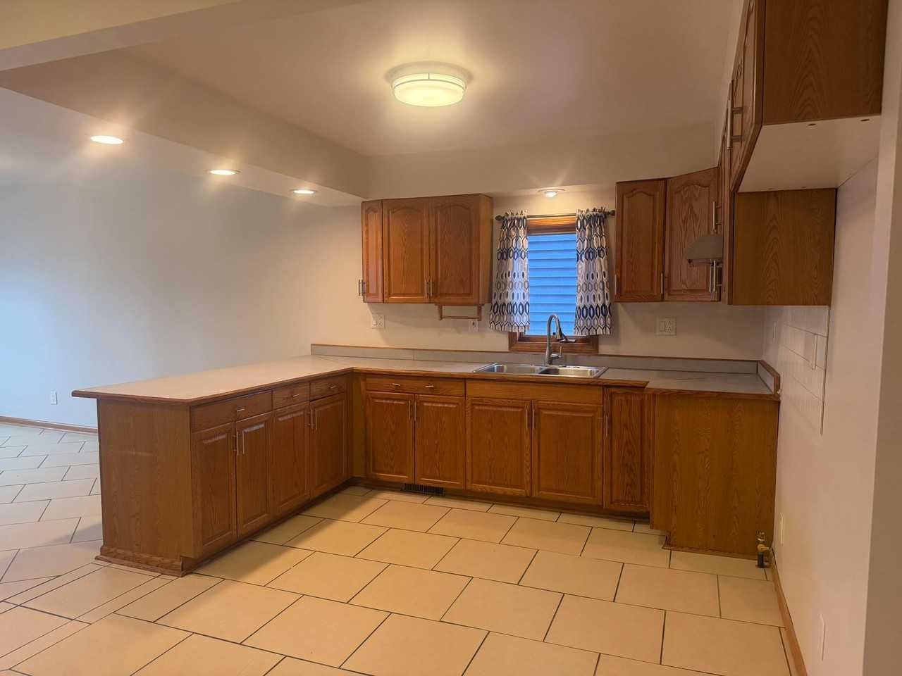 4840 Elm Ave - Photo 6 of 14