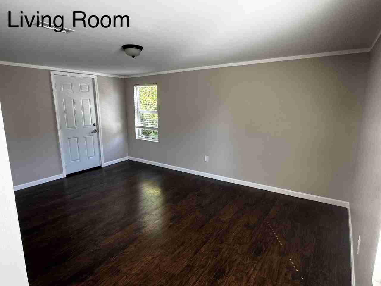 1415 Bleecker St #4 - Photo 4 of 12