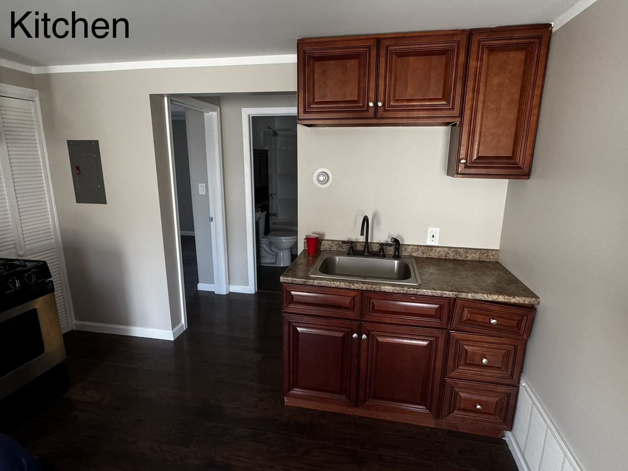 1415 Bleecker St #4 - Photo 5 of 12