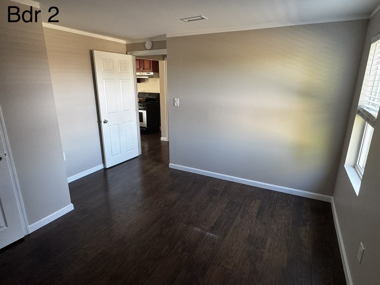 1415 Bleecker St #4 - Photo 7 of 12