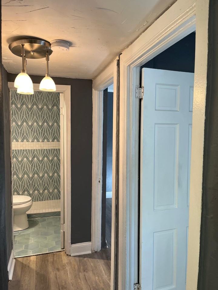 1137 Hunter Pl Nw #1 - Photo 3 of 8