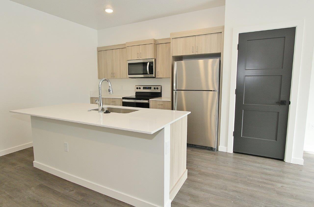 3906 Brian Ave #107 - Photo 6 of 32