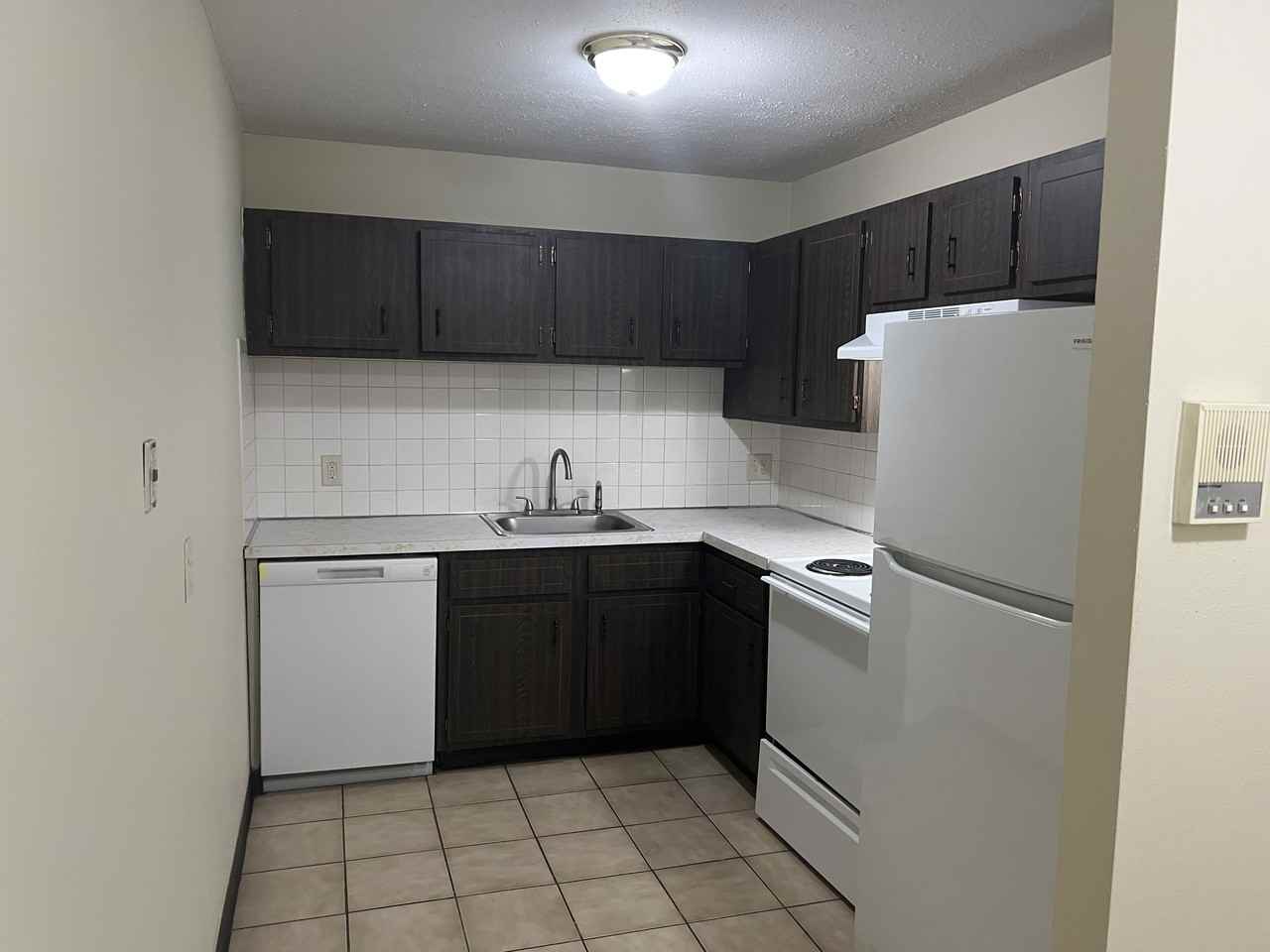 66 Mayflower Ave #7 - Photo 3 of 7