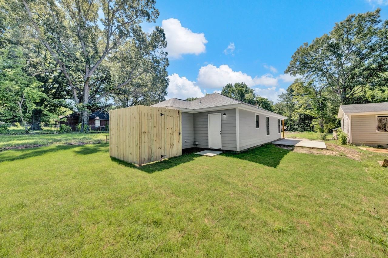 728 King Ave - Photo 4 of 16