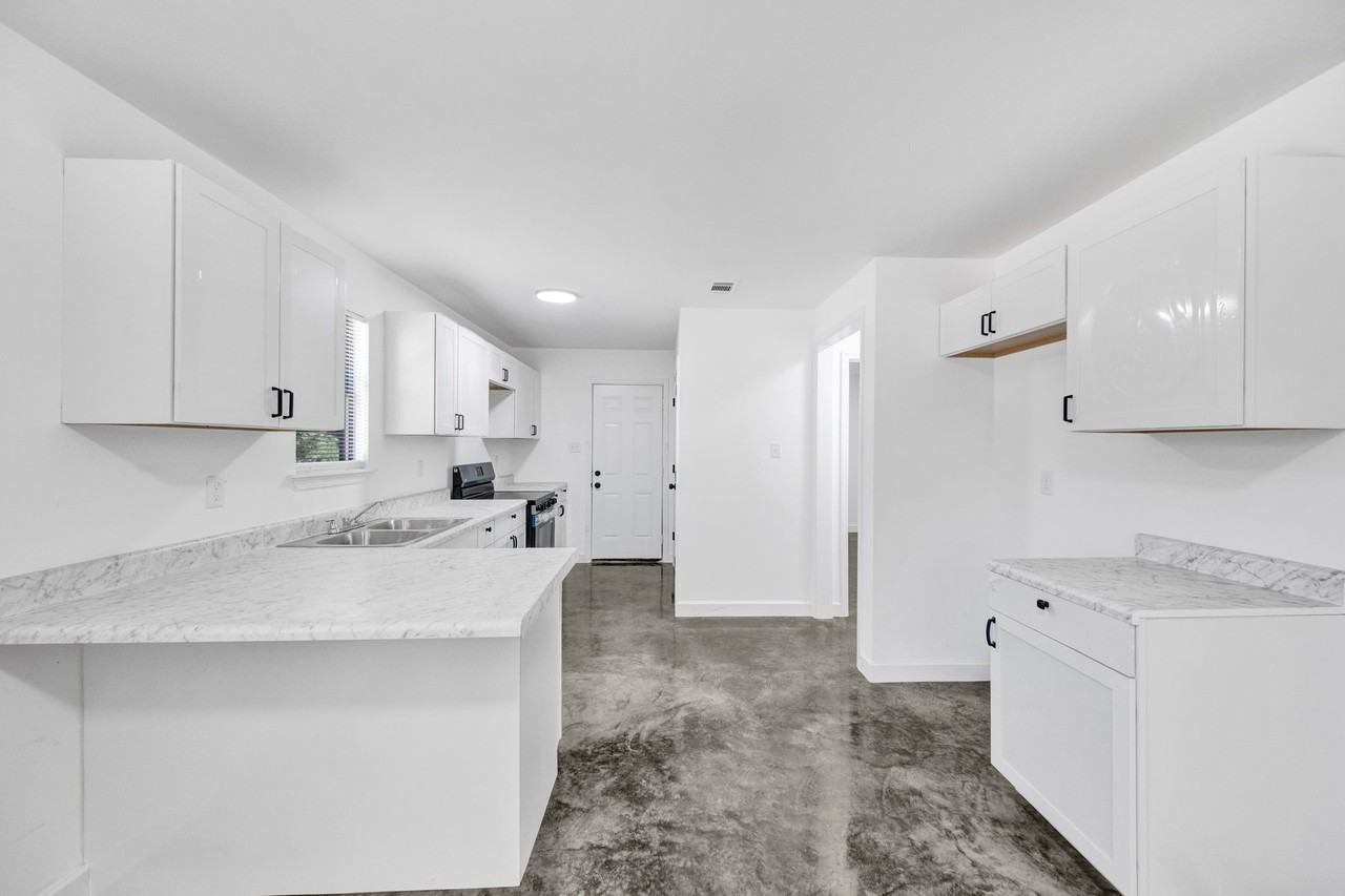 728 King Ave - Photo 5 of 16