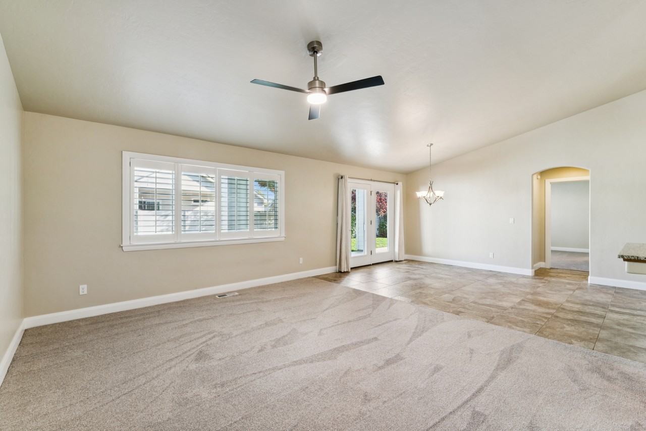 5850 W Rotherham Dr - Photo 4 of 27