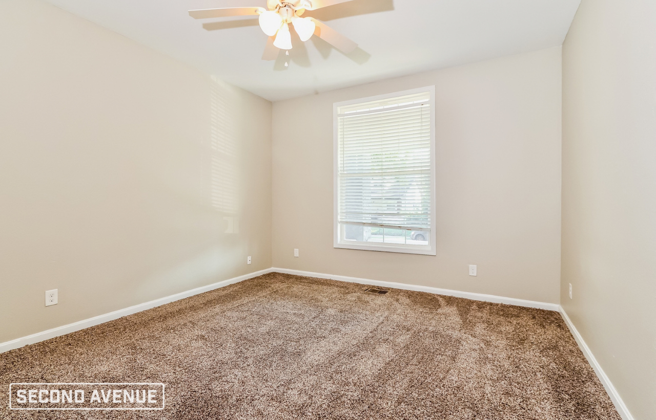 3823 River Park Dr - Photo 5 of 15