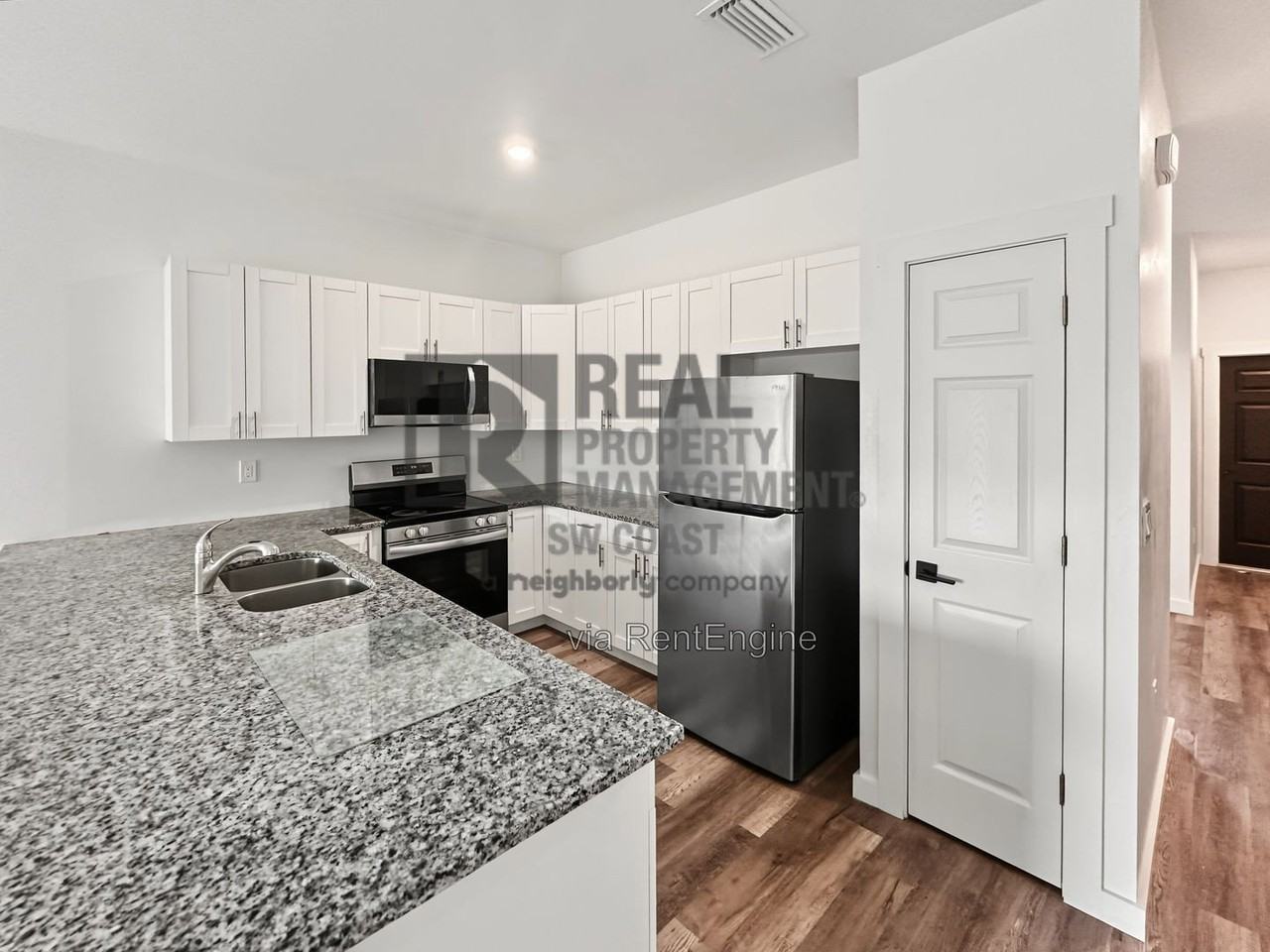 2409 Ansel Ave S #2409 - Photo 3 of 15