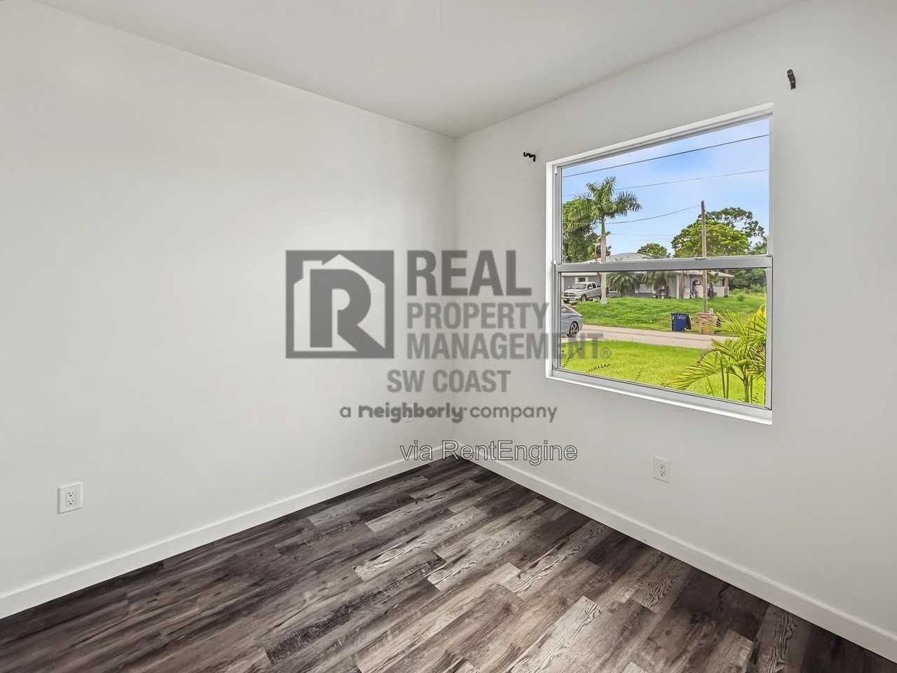 2409 Ansel Ave S #2409 - Photo 4 of 15
