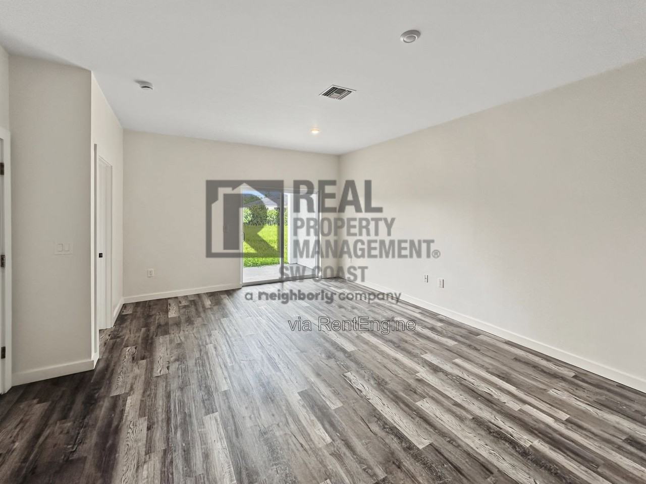2409 Ansel Ave S #2409 - Photo 5 of 15