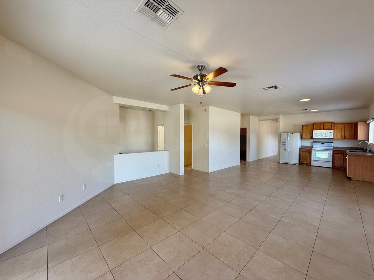1017 E Pedro Rd - Photo 6 of 25