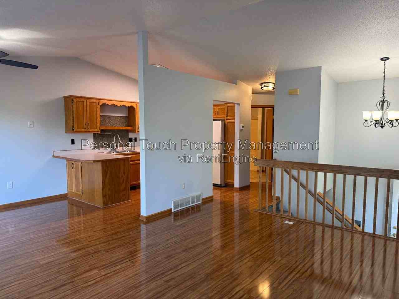 3626 7th St S - Photo 4 of 39