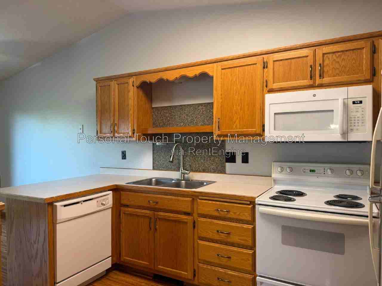 3626 7th St S - Photo 7 of 39
