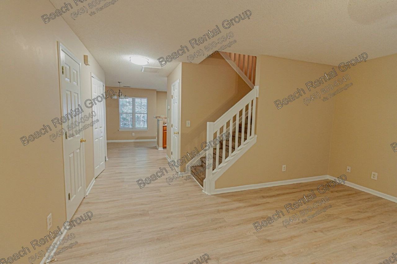 233 Seabert Rd - Photo 5 of 26