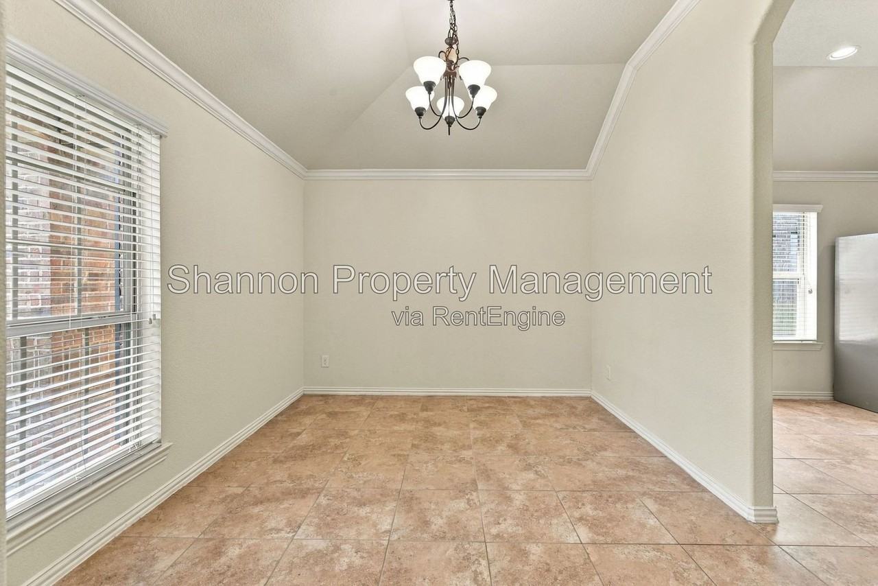 3523 Hamilton Bend Ln - Photo 4 of 37