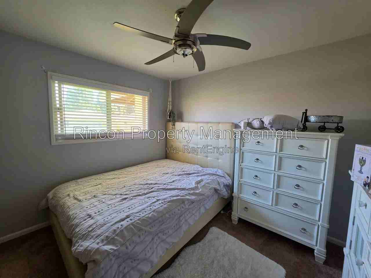 8566 Truckee Dr - Photo 4 of 12