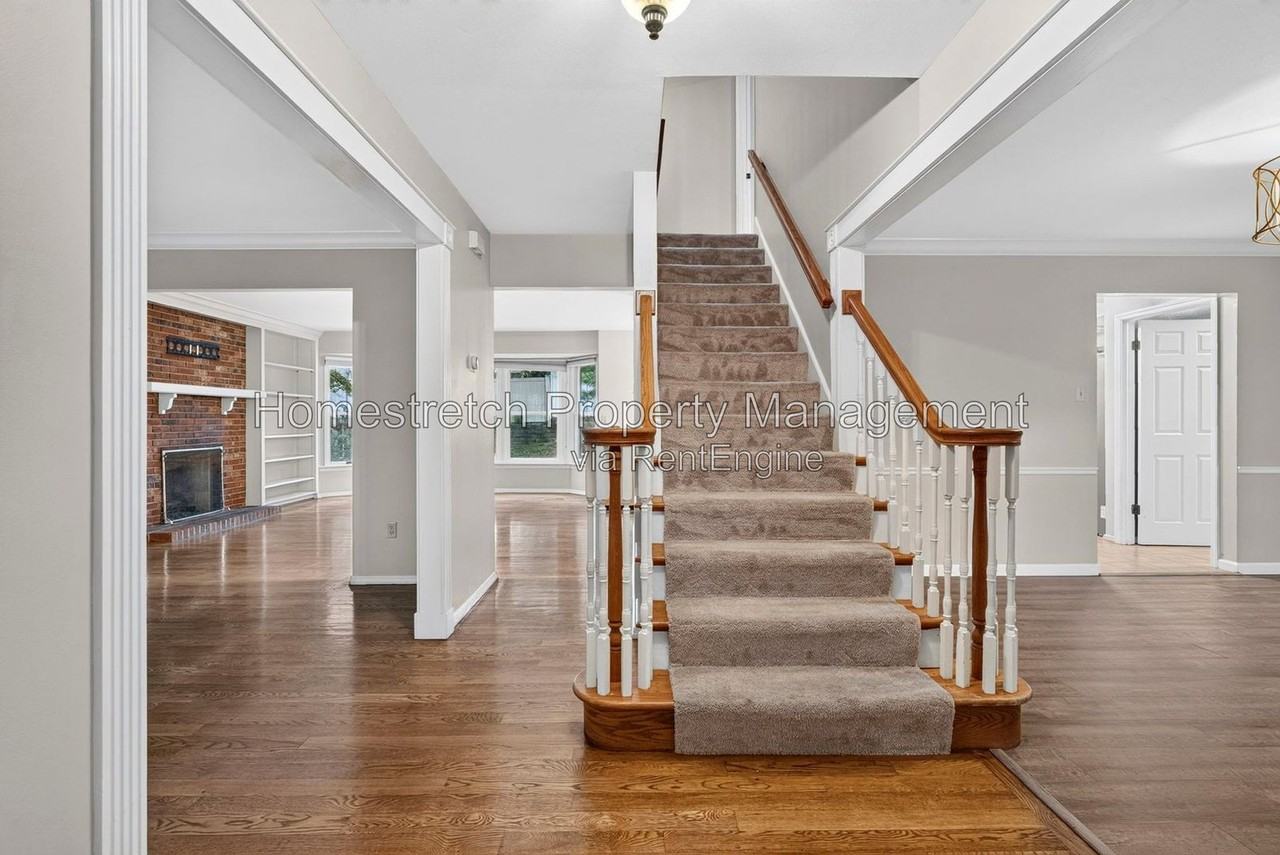 2747 Sherborn Ln - Photo 7 of 50