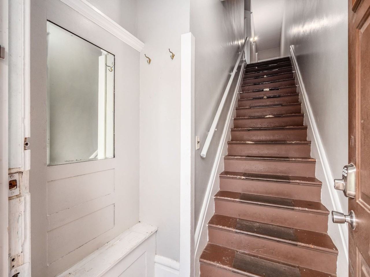 131 E 12th Ave - Photo 7 of 24