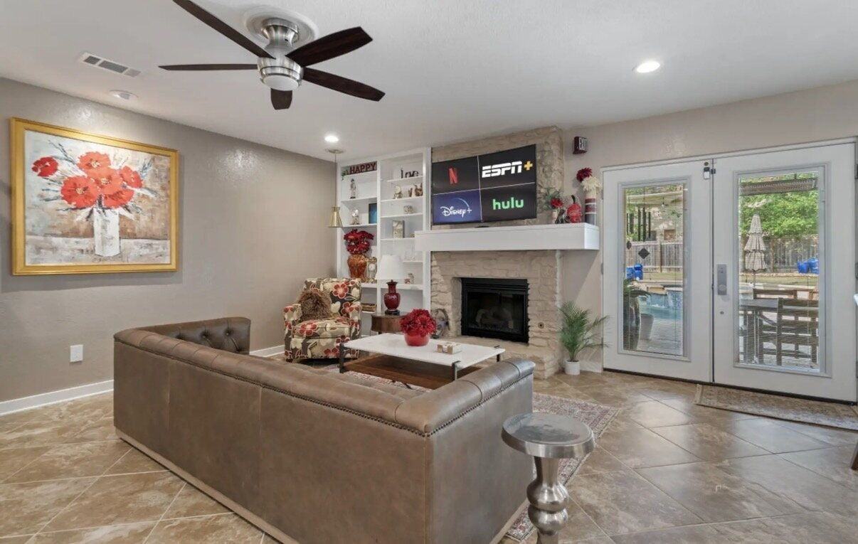 11527 Heathrow Dr - Photo 6 of 25