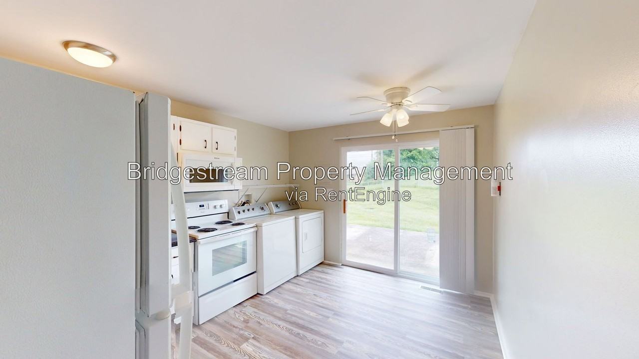 5405 Broomall St - Photo 2 of 10