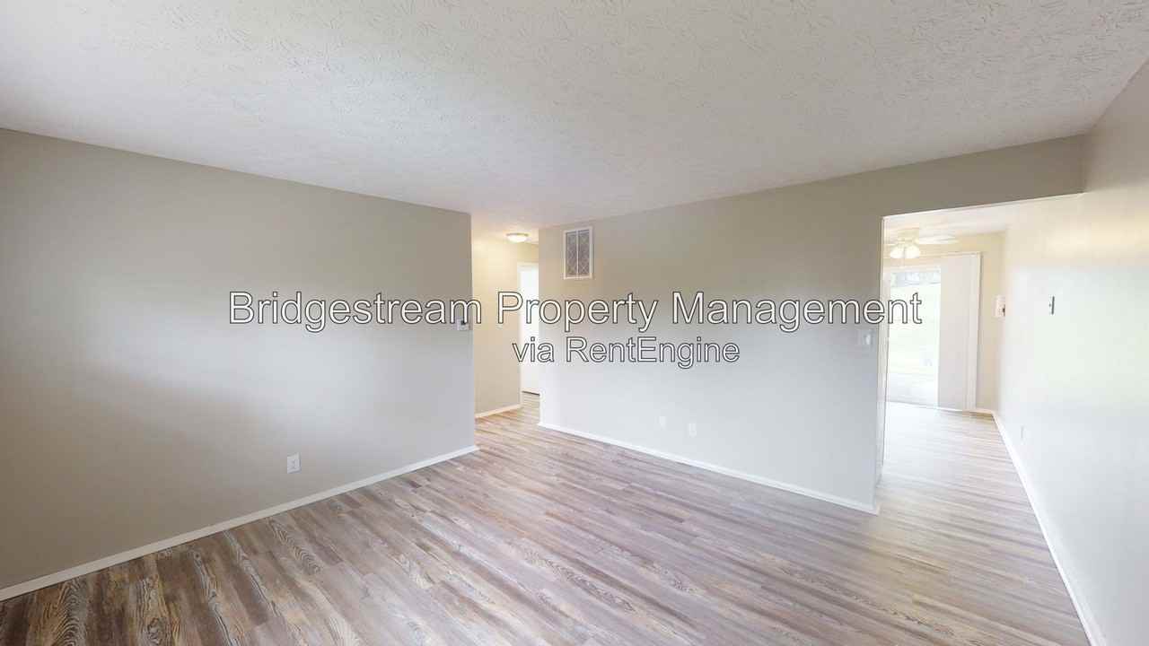 5405 Broomall St - Photo 4 of 10