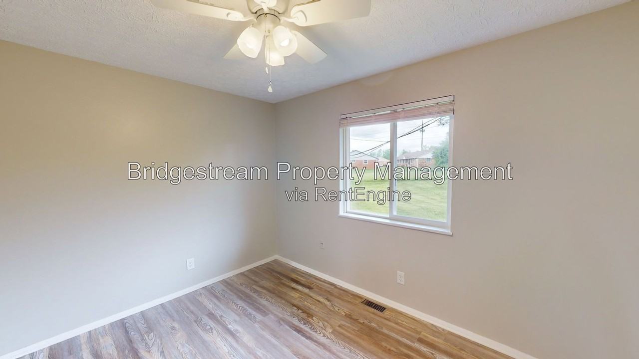 5405 Broomall St - Photo 6 of 10