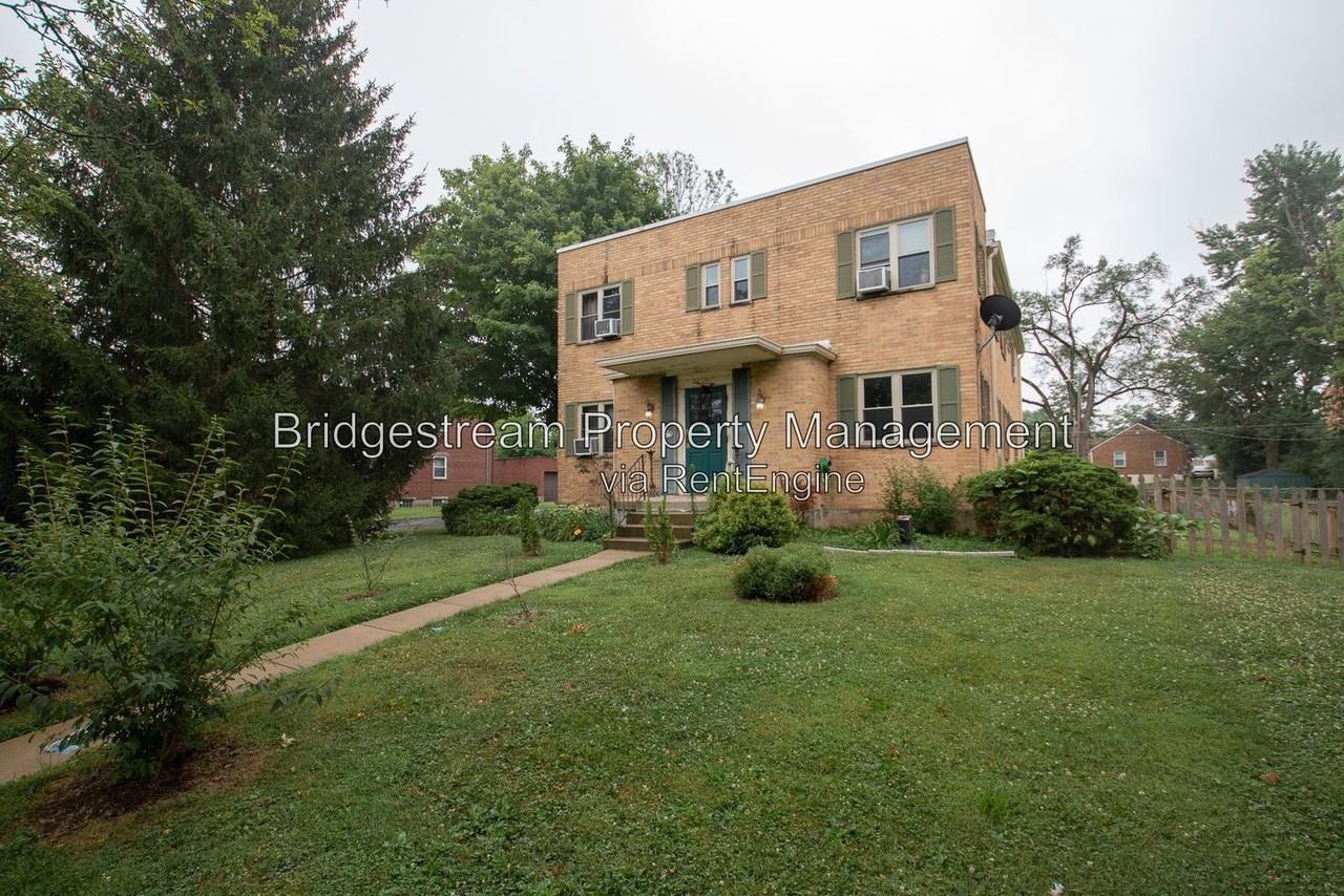 426 Wonderly Ave #2 - Photo 2 of 12