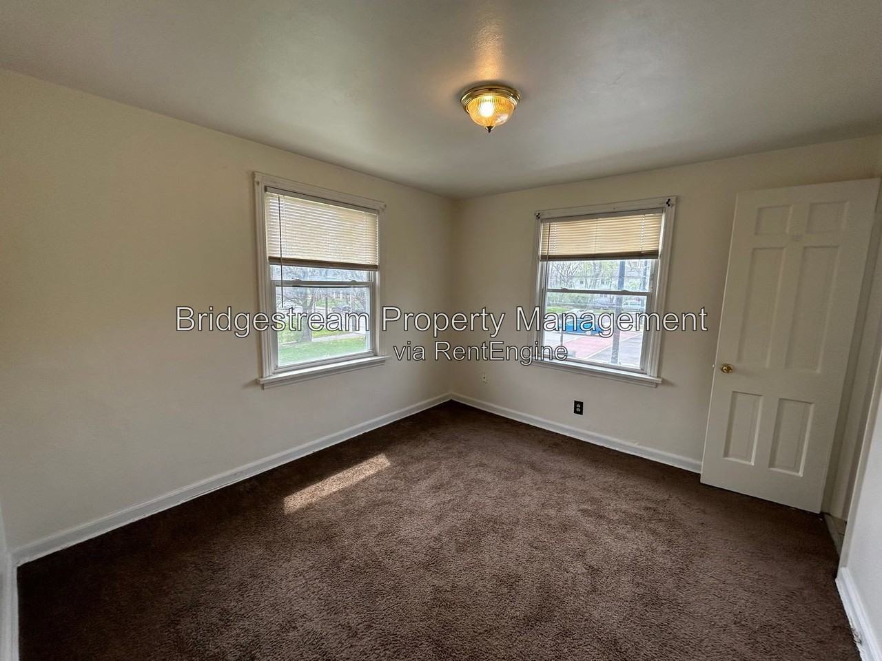 1317 Salem Ave #3 - Photo 7 of 8