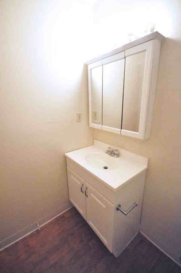 105 W 8th Ave #A - Photo 6 of 11