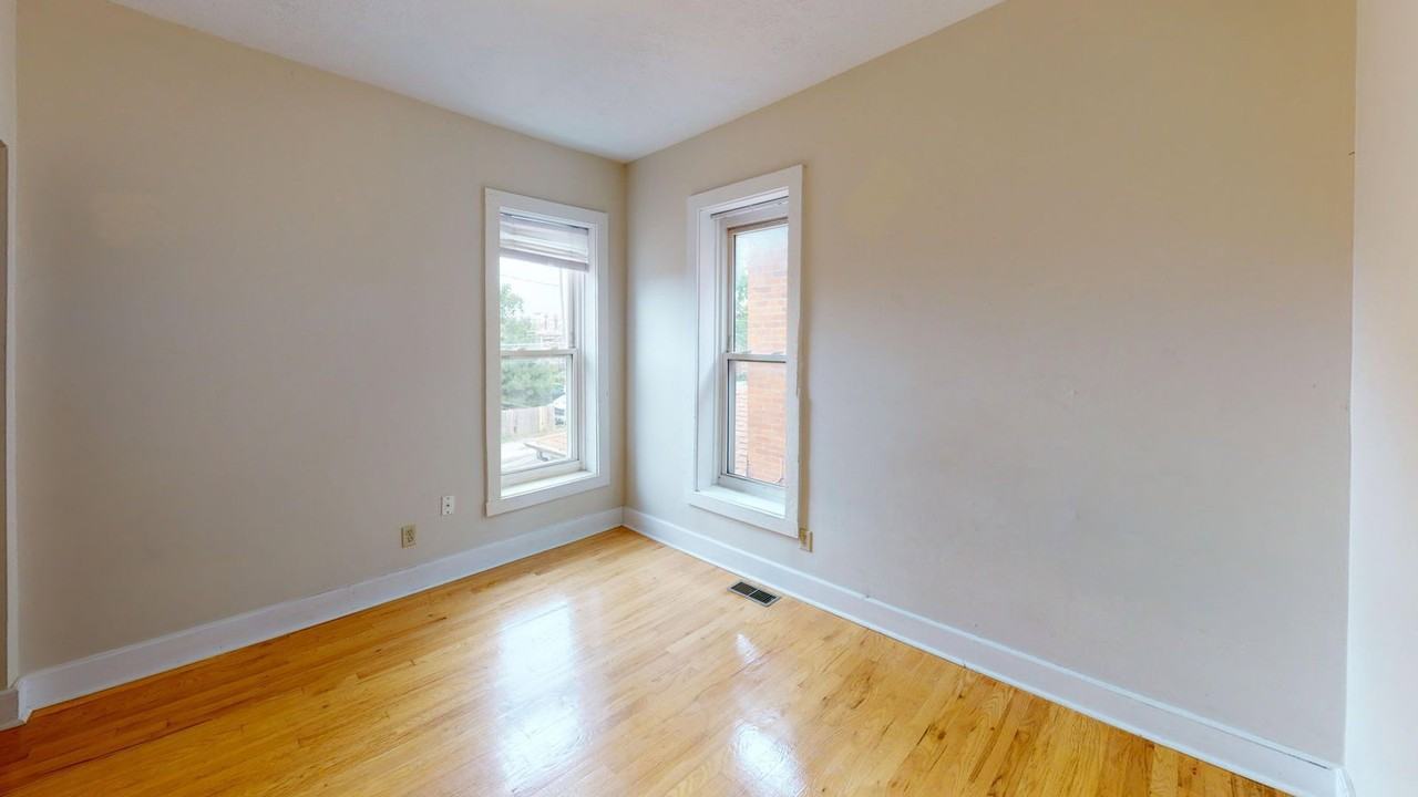 1367 Indianola Ave - Photo 3 of 7