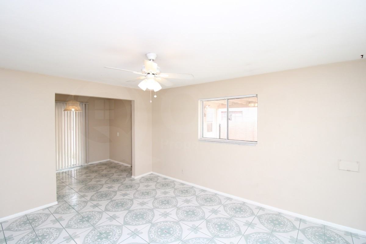 2417 N 20th Dr - Photo 7 of 19