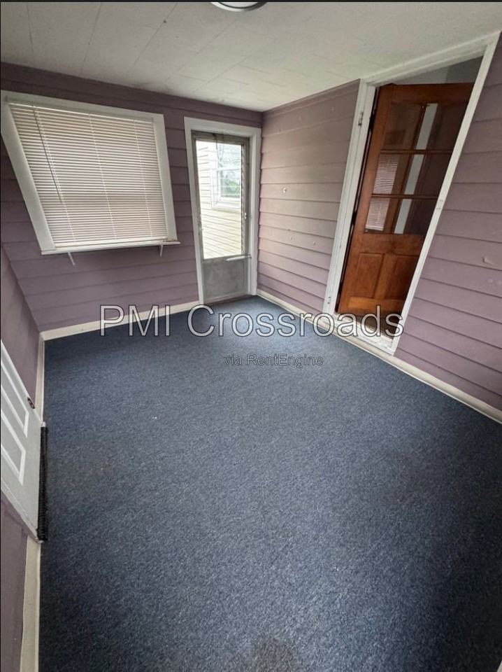 518 W Maple St - Photo 7 of 11