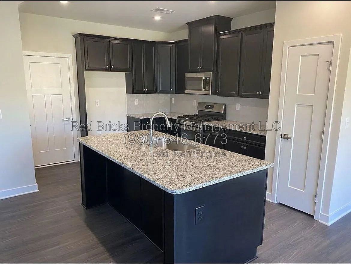 10438 Dalton Woods Ct Nw - Photo 4 of 15