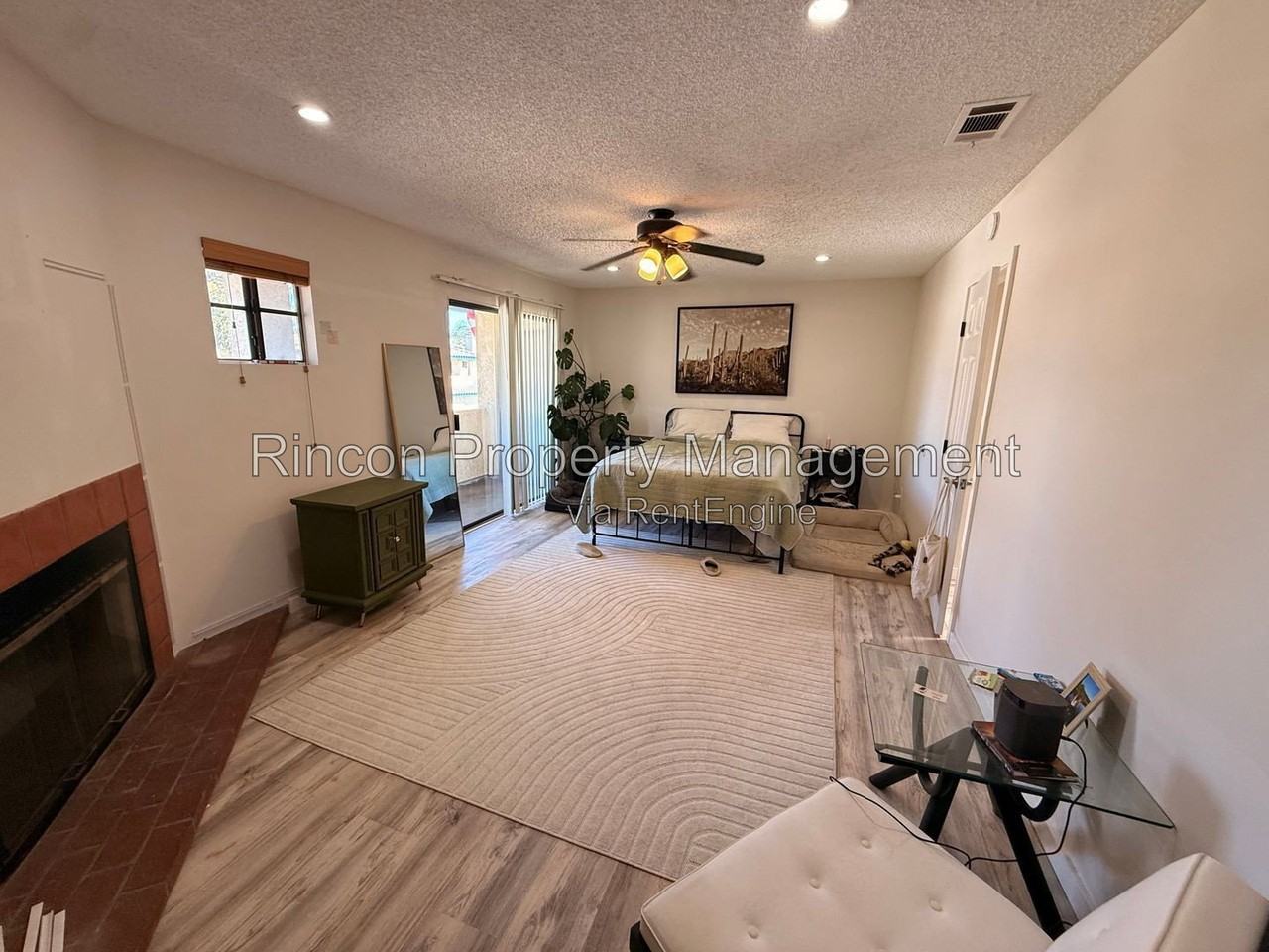 411 Canterbury Way - Photo 2 of 25