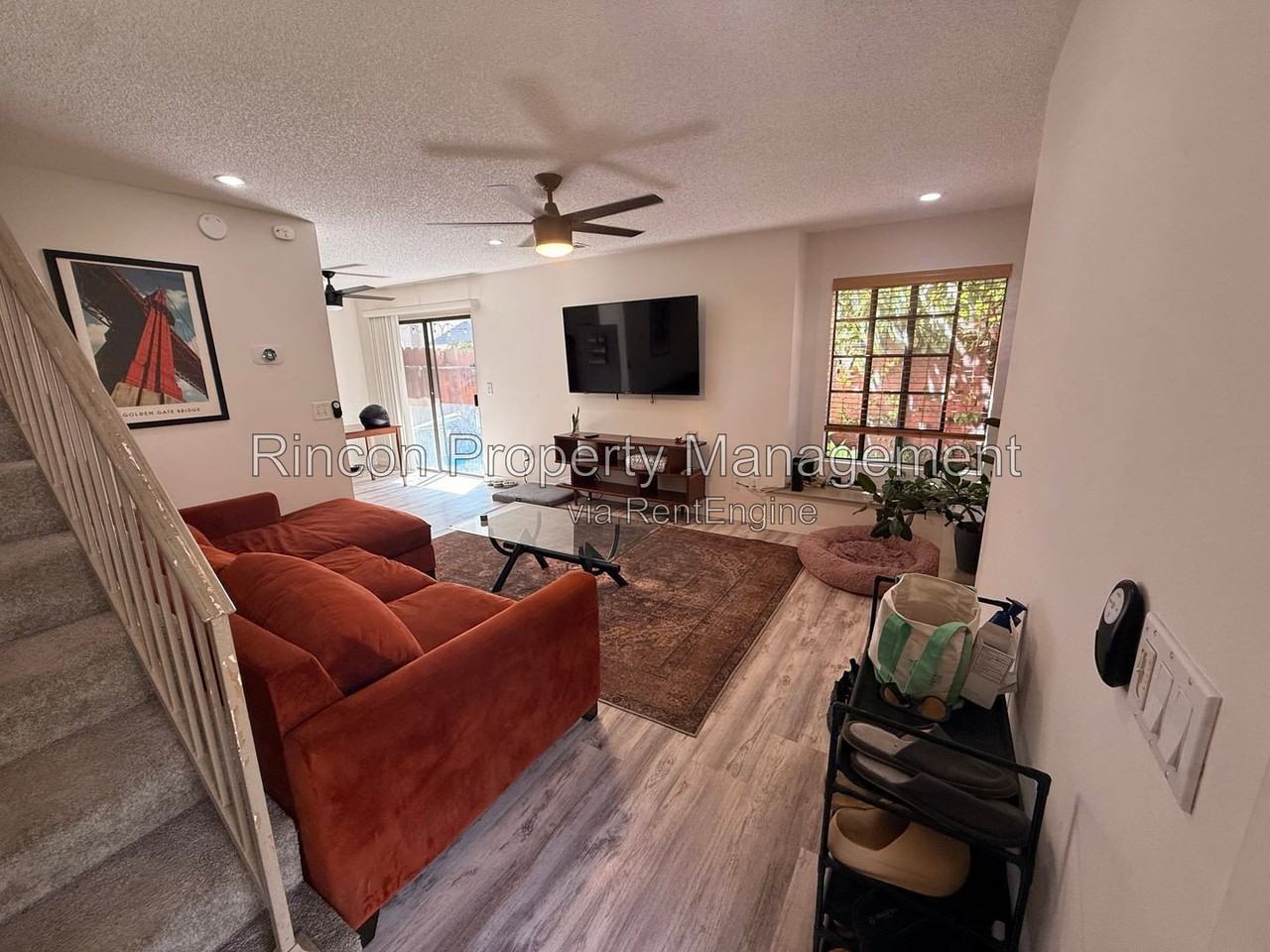 411 Canterbury Way - Photo 3 of 25