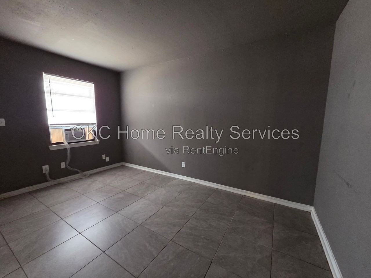3621 S Shields Blvd #5 - Photo 2 of 8
