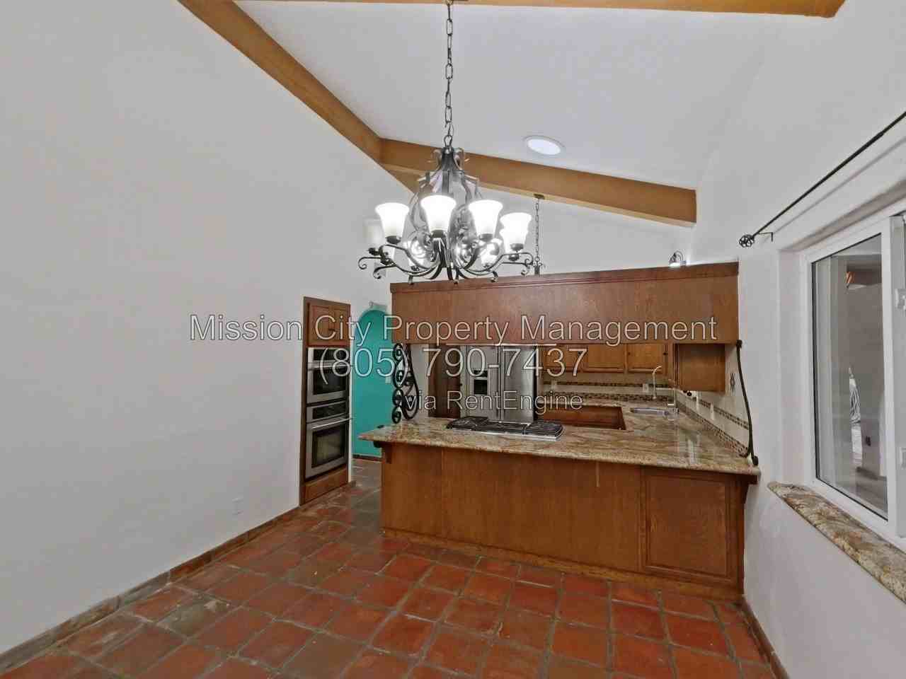 1055 Toro Canyon Rd - Photo 4 of 18