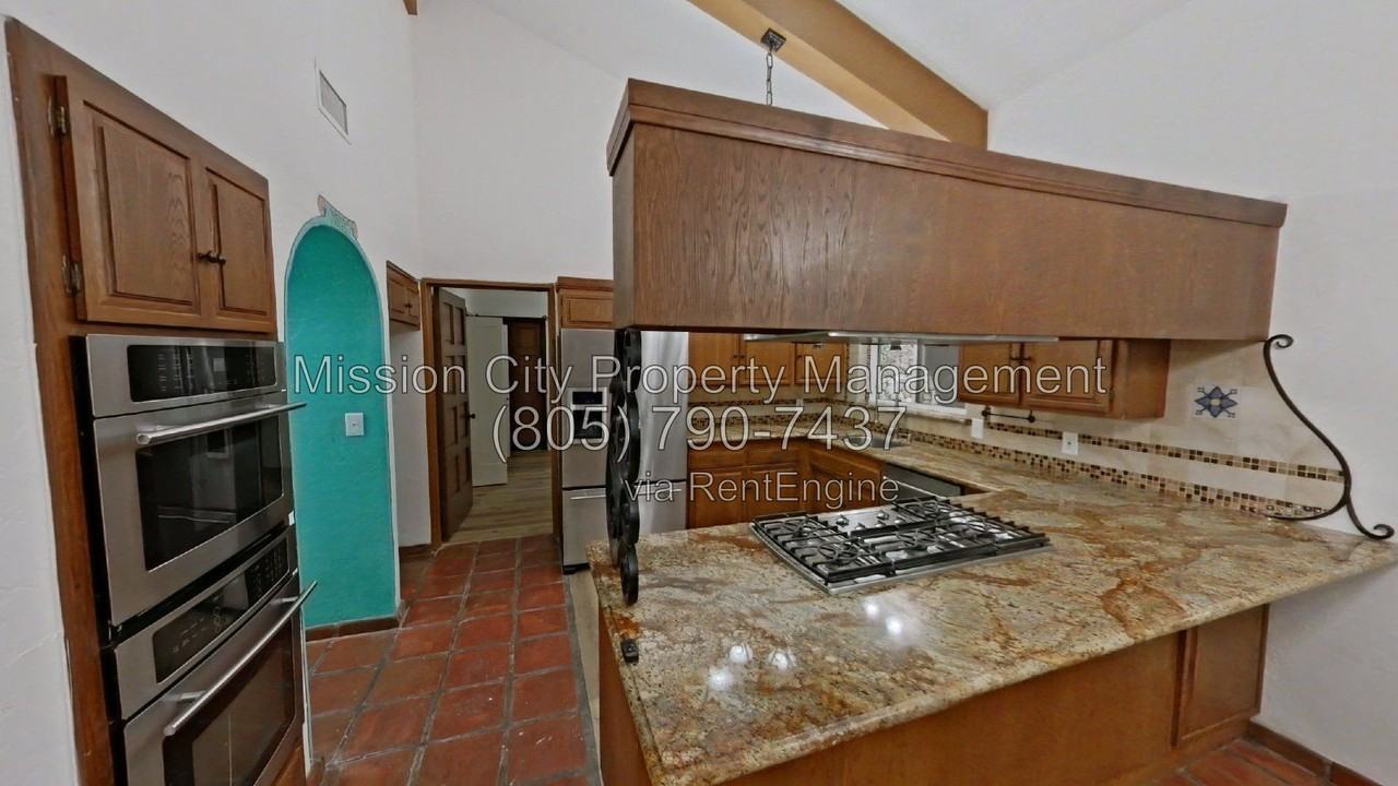 1055 Toro Canyon Rd - Photo 5 of 18