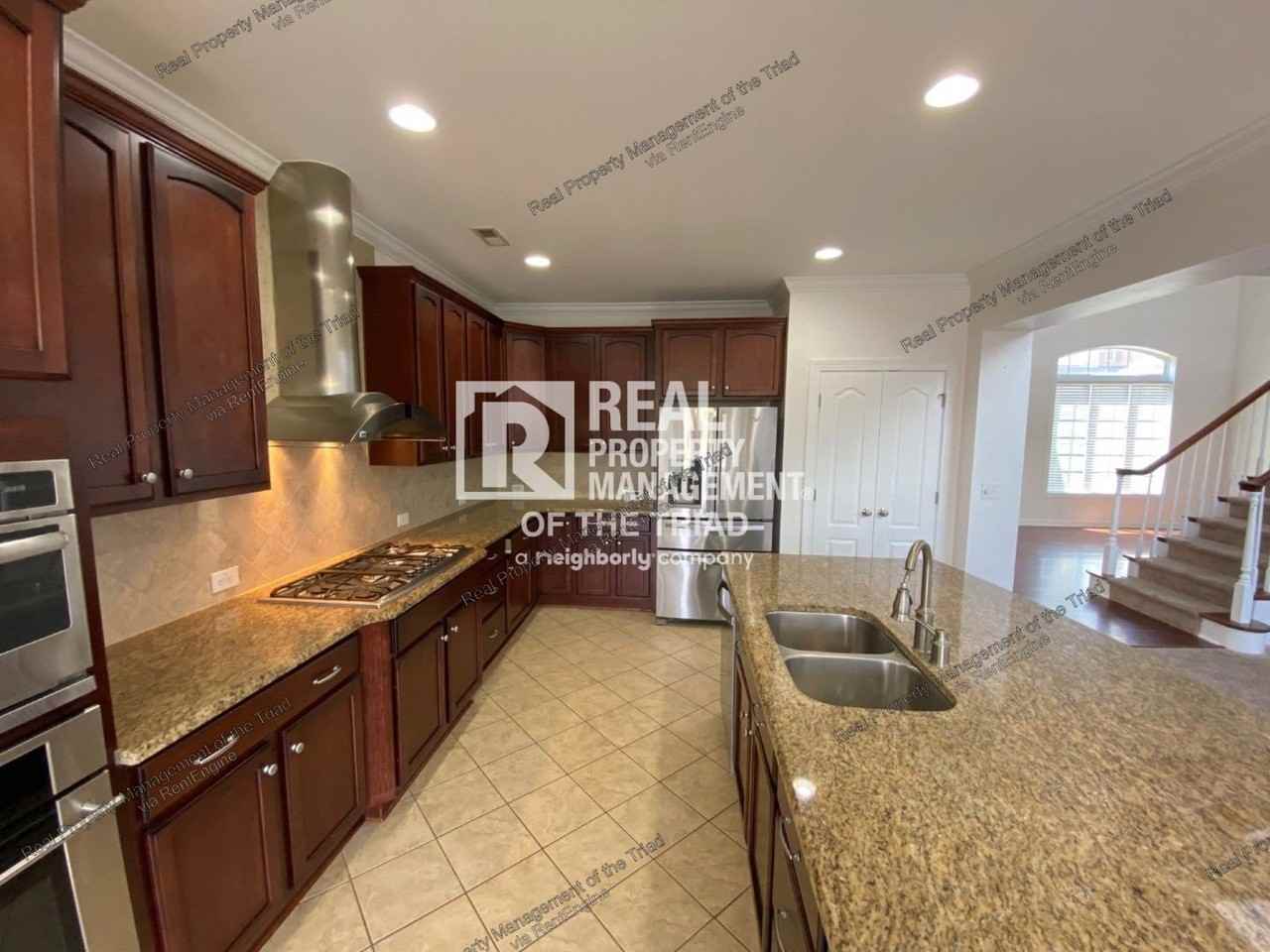 1837 Abernathy Trl - Photo 2 of 39