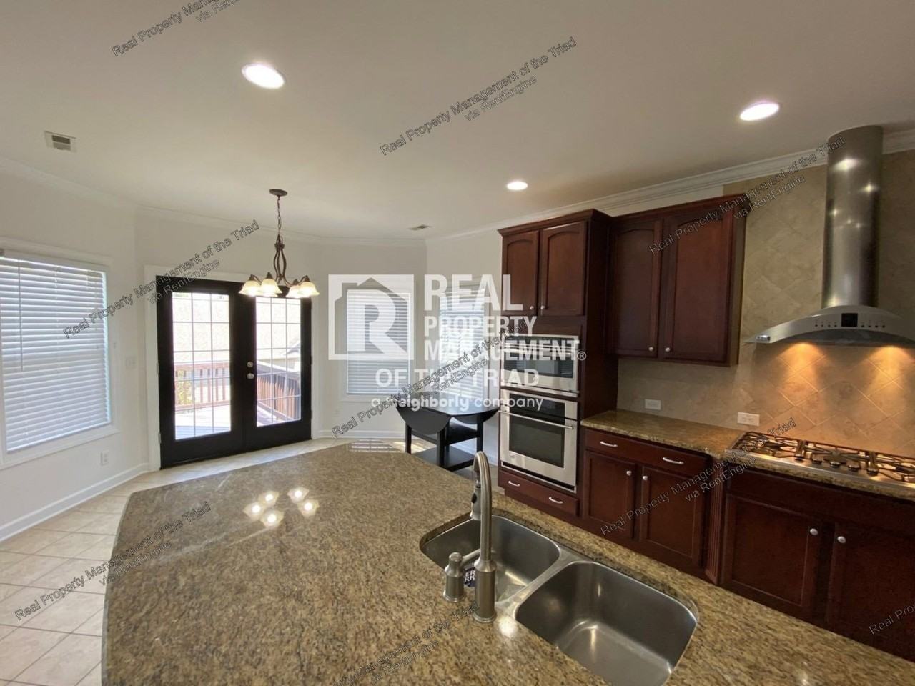 1837 Abernathy Trl - Photo 3 of 39
