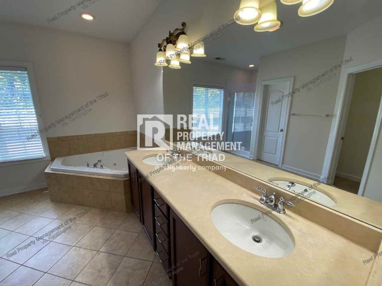 1837 Abernathy Trl - Photo 6 of 39