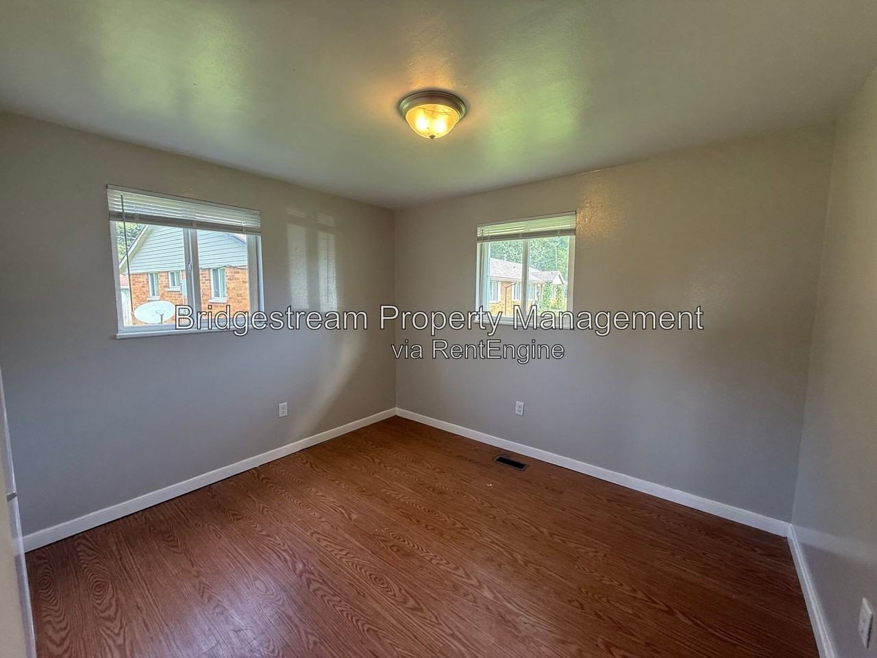 5447 Lofino Ct - Photo 5 of 15
