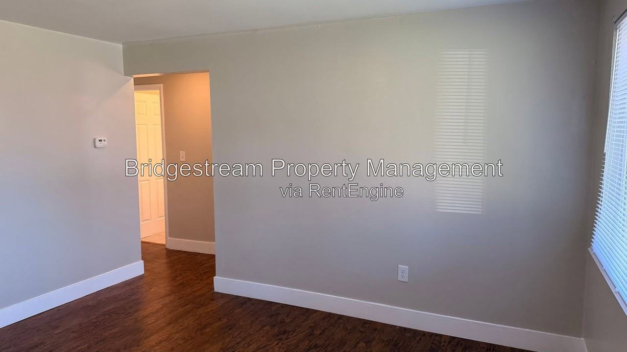 5447 Lofino Ct - Photo 7 of 15