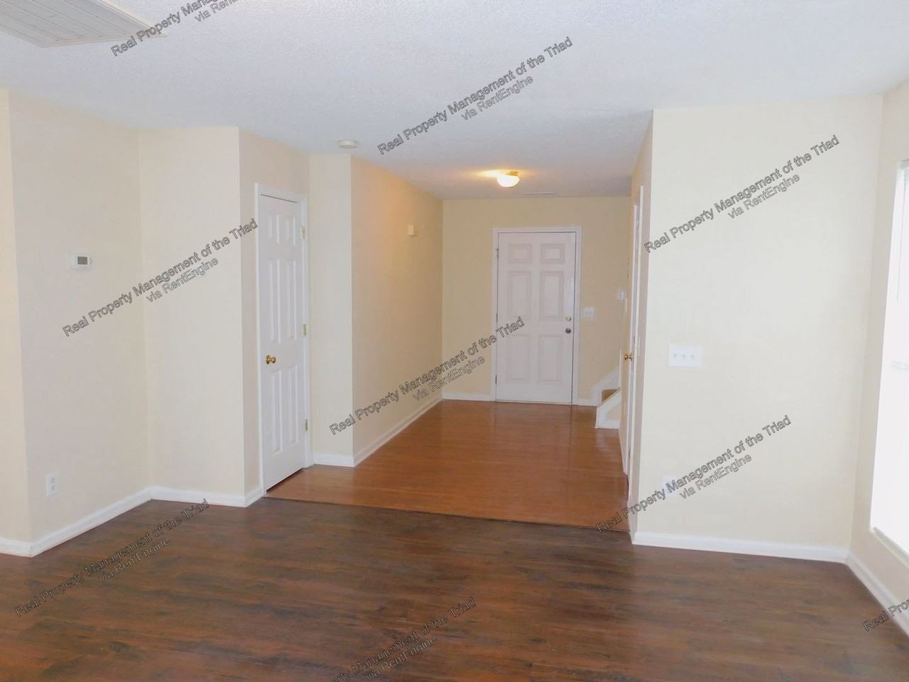 3096 Canterbury Park Dr - Photo 5 of 22