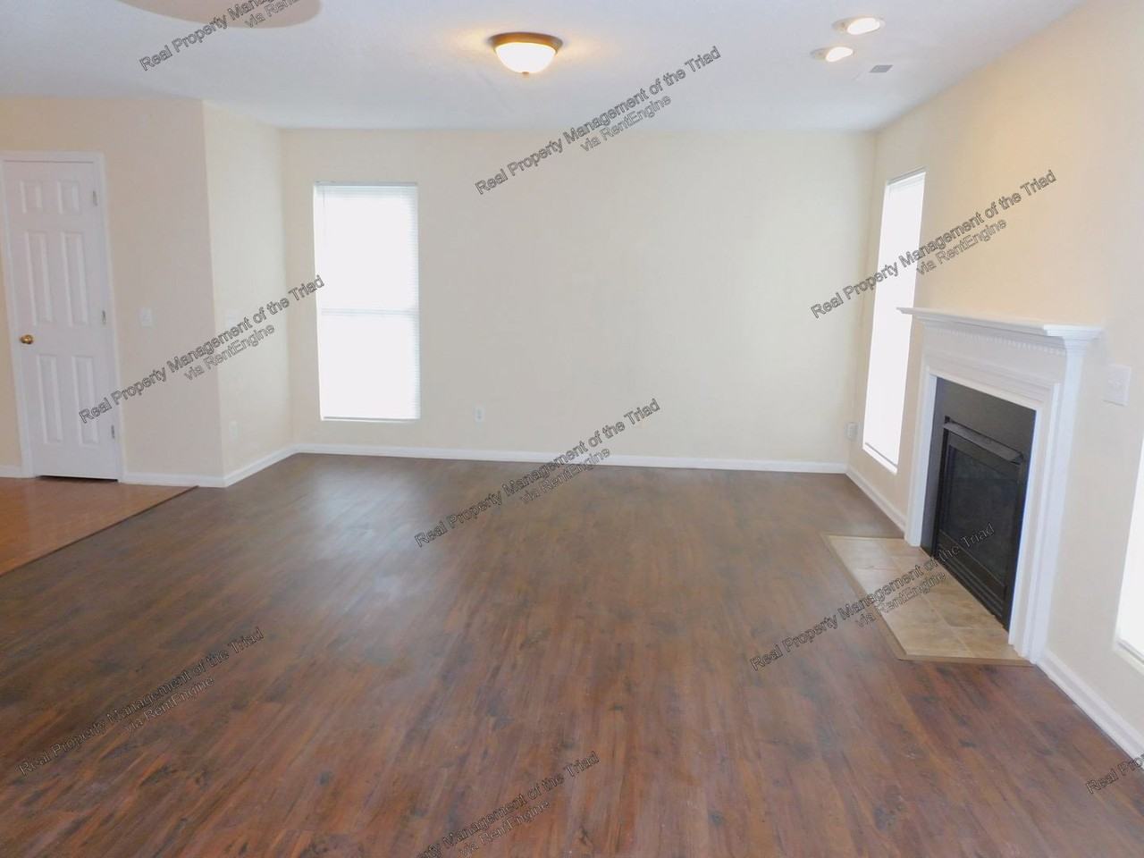 3096 Canterbury Park Dr - Photo 6 of 22